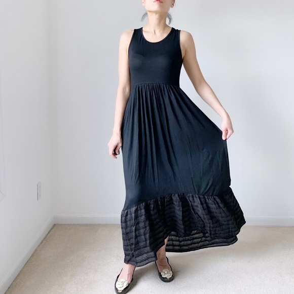 KIMBERLY Maxi dress in Black - Picture 7 of 9